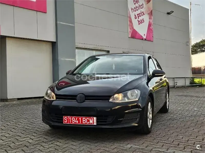 Usado VW Golf VII 110 CV (80 kW) 2014 Negro Berlina