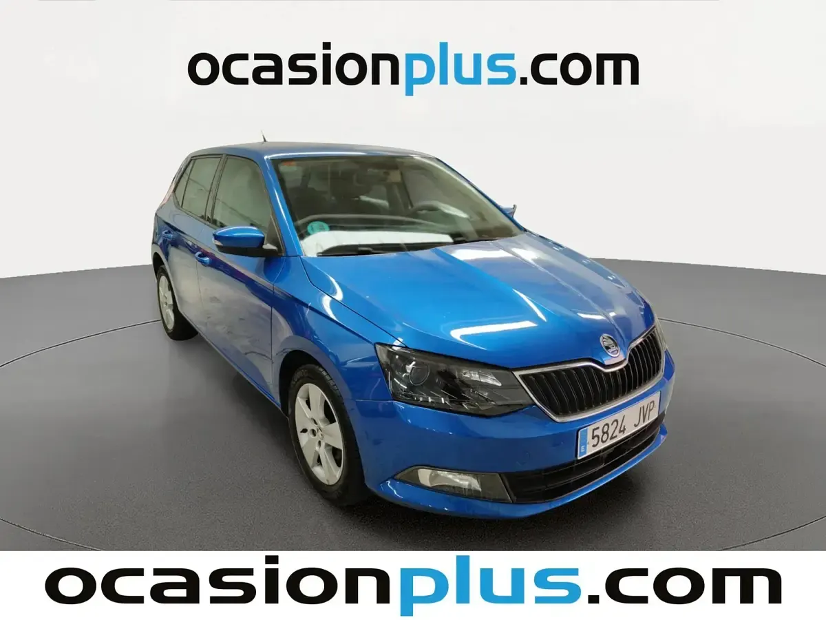 Usado Skoda Fabia 75 CV (55 kW) 2016 Azul Utilitario
