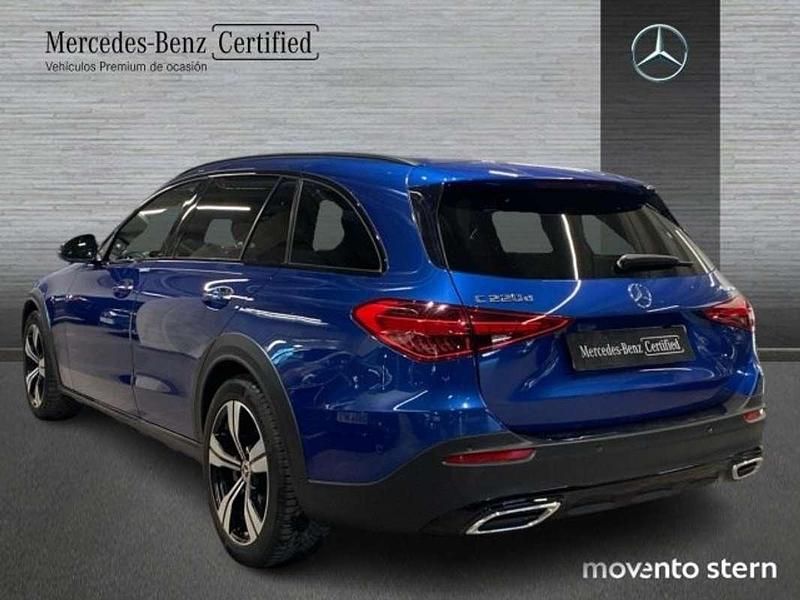 Usado Mercedes E220 All-Terrain 200 CV (147 kW) 2022 Azul Familiar