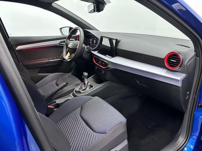 Usado Seat Ibiza FR 116 CV (85 kW) 2025 Azul Utilitario