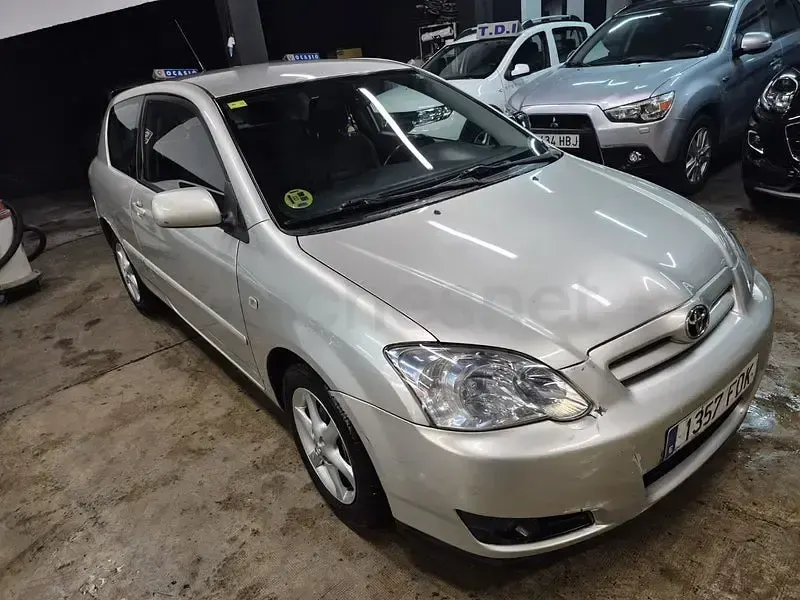 Usado Toyota Corolla Luna 116 CV (85 kW) 2007 Gris / plata Berlina