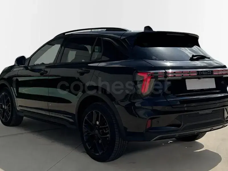 Usado Lynk & Co 01 276 CV (202 kW) 2025 Negro SUV