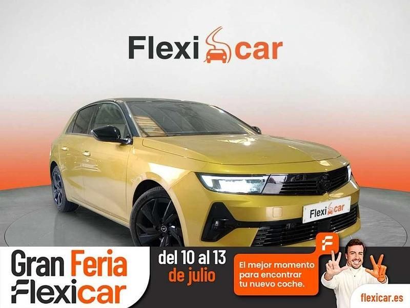 Amarillo Usado 2022 Opel Astra Berlina | 16.390 € (Buen precio) - Imagen 1/4