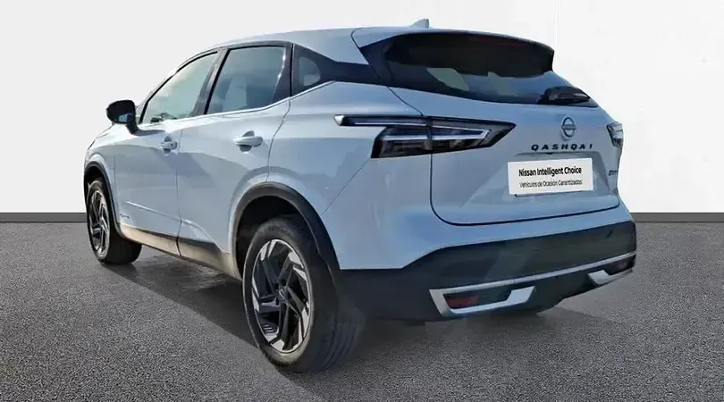 Usado Nissan Qashqai Acenta 190 CV (139 kW) 2024 Lunar white (perlada) SUV