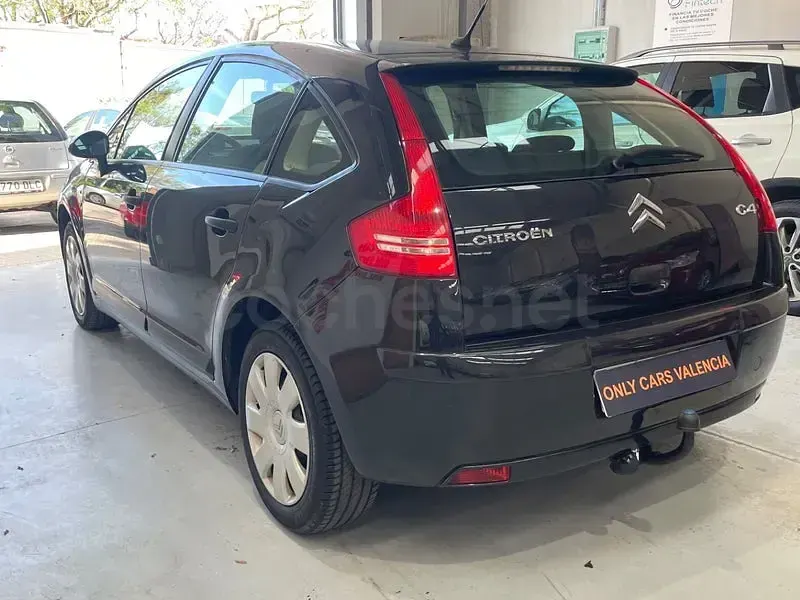 Usado Citroën C4 110 CV (80 kW) 2006 Negro Berlina
