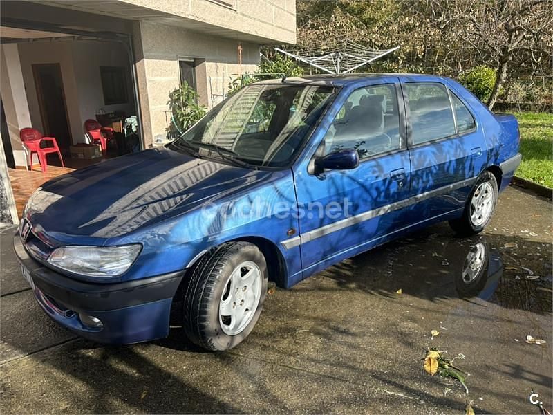 Usado Peugeot 306 112 CV (82 kW) 1997 Azul Berlina