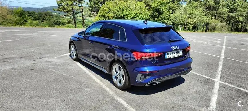 Usado Audi A3 S-Line 150 CV (110 kW) 2022 Azul Berlina