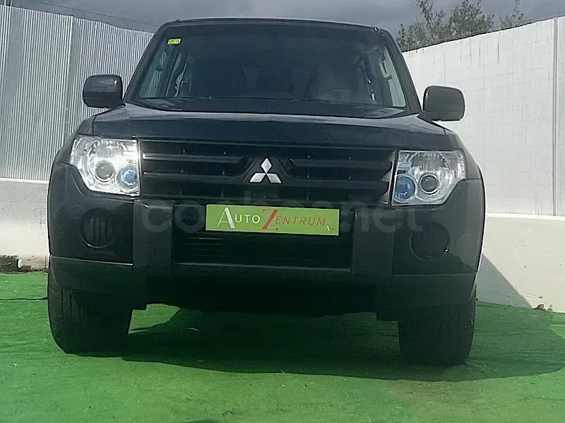 Usado Mitsubishi Montero Invite 160 CV (117 kW) 2007 Verde SUV