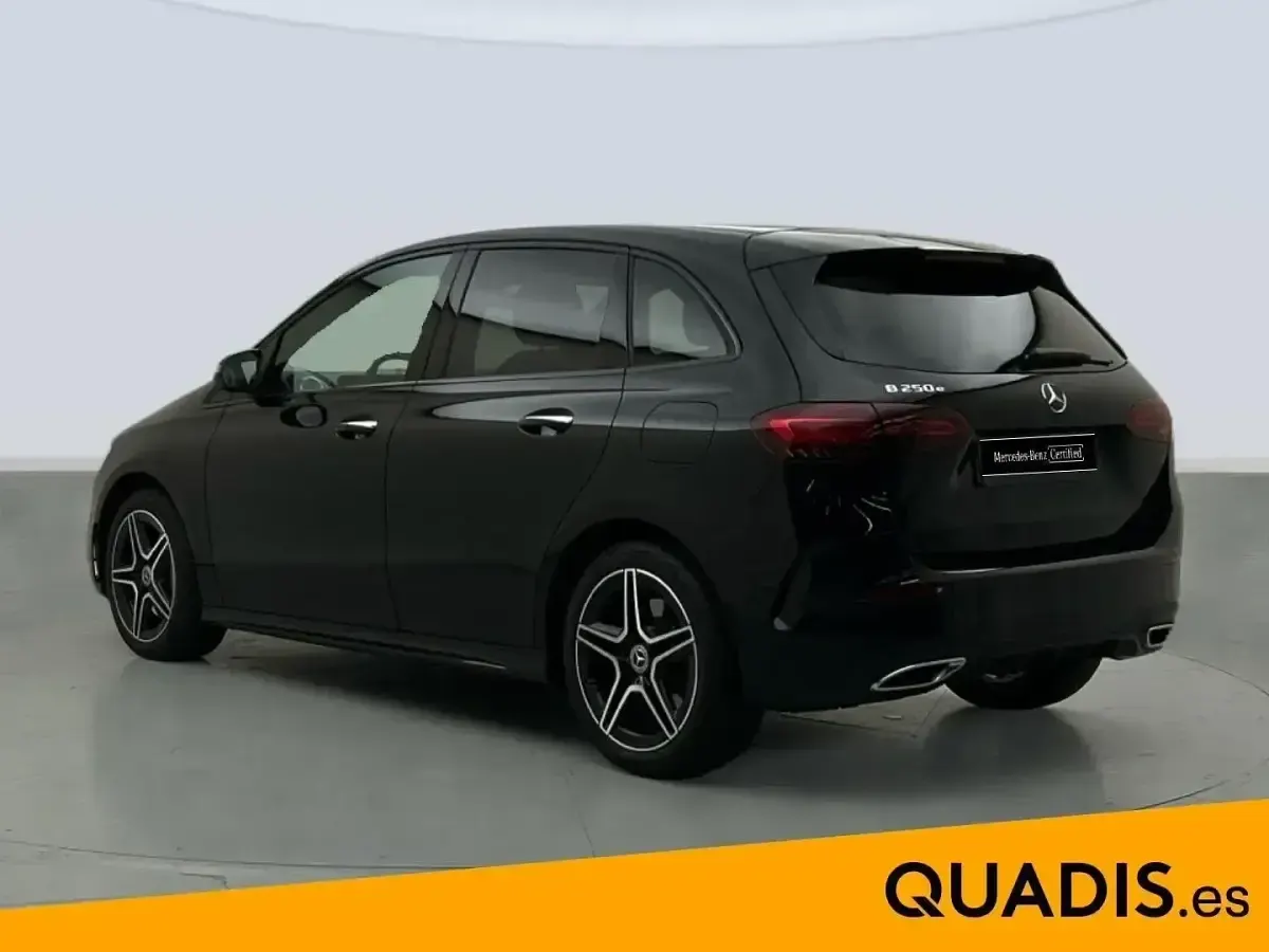 Usado Mercedes B250e 218 CV (160 kW) 2025 Negro Monovolumen