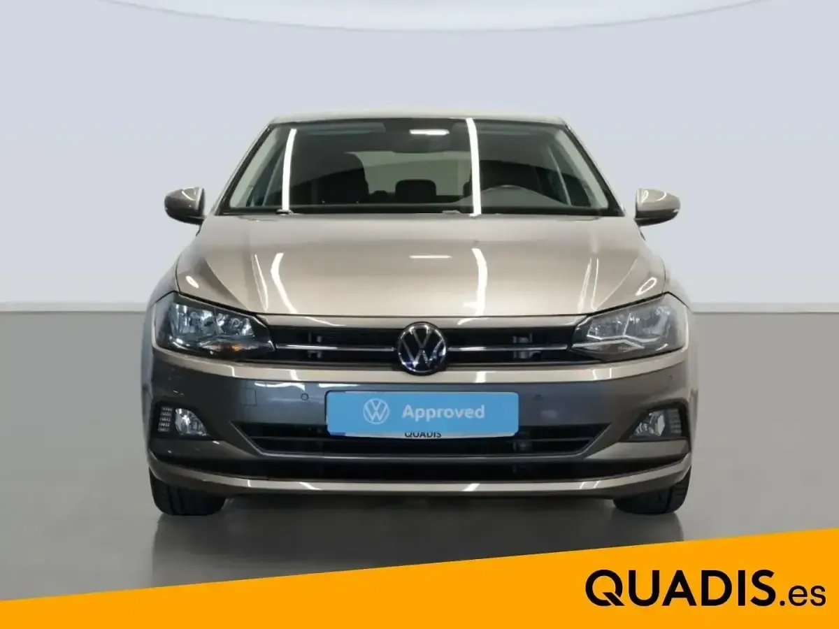 Käytetty VW Polo United 110 HP (80 kW) 2021 Harmaa Viistoperä