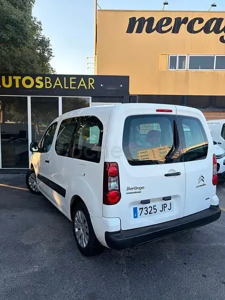 Usado Citroën Berlingo Live 100 CV (73 kW) 2016 Blanco Monovolumen