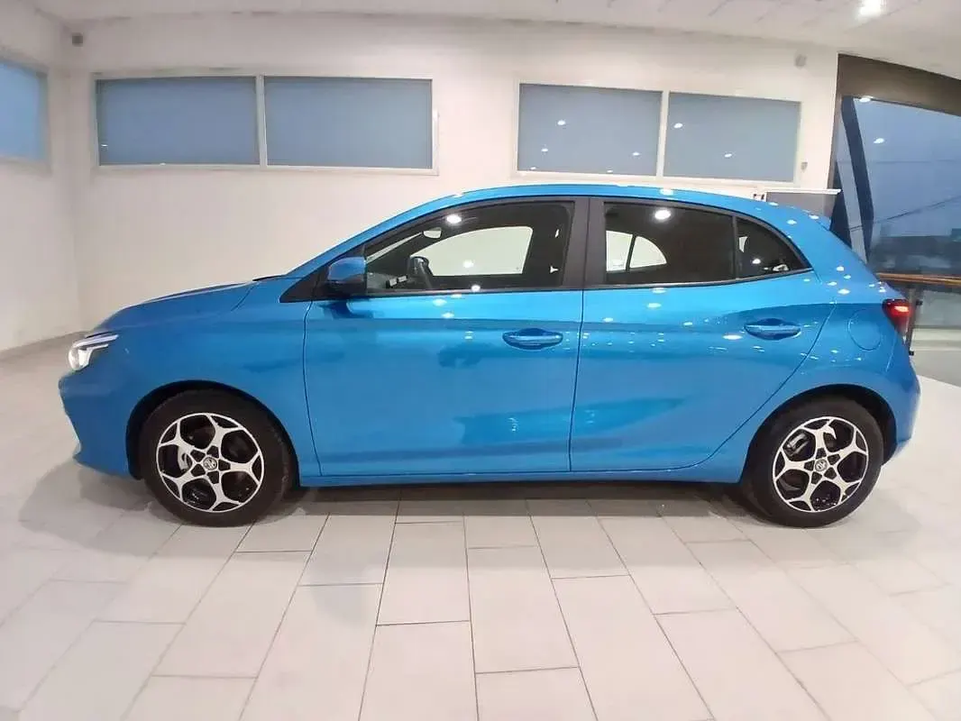Usado MG MG3 Comfort 194 CV (142 kW) 2024 Negro Utilitario
