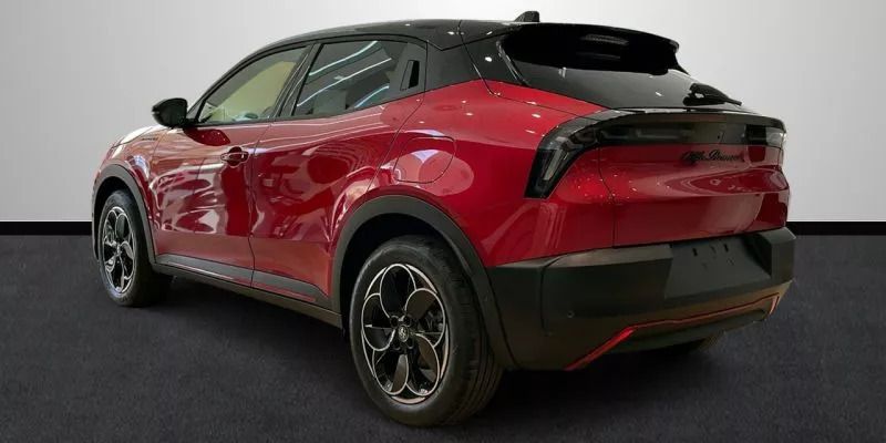 Usado Alfa Romeo Junior 114 kW (156 CV) 2024 Verde SUV