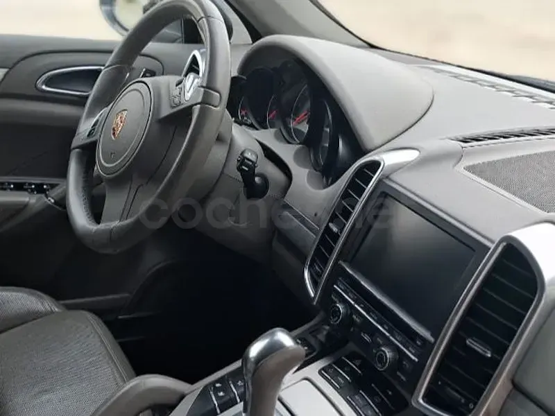 Usado Porsche Cayenne S E-Hybrid 416 CV (305 kW) 2014 Gris / plata SUV