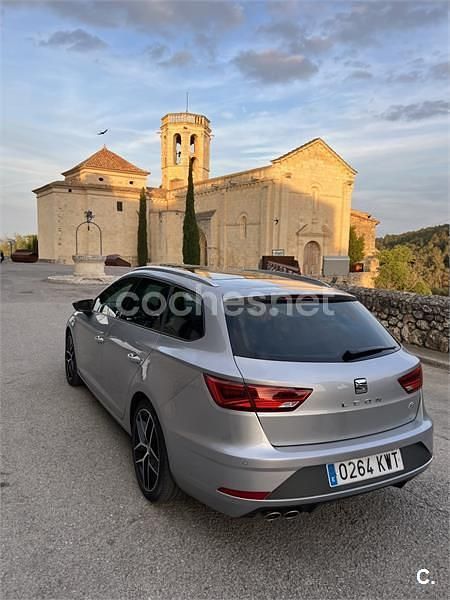 Gris / plata Usado 2019 Seat Leon ST FR Familiar | 17.000 € (Un poco caro) - Imagen 1/4