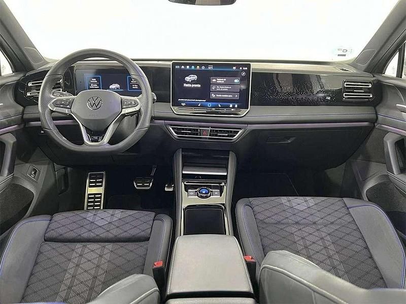 Usado VW Tiguan R-line 150 CV (110 kW) 2025 Gris SUV