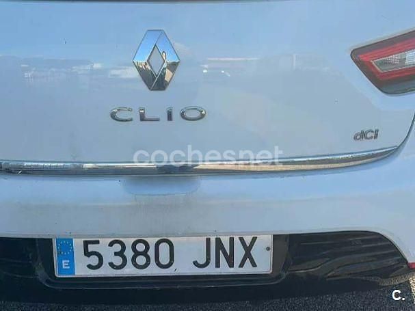 Usado Renault Clio IV Life 75 CV (55 kW) 2016 Blanco Berlina