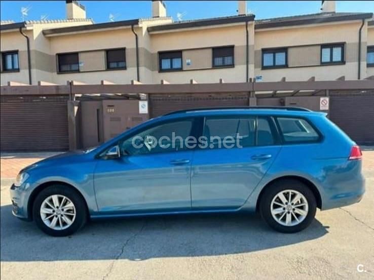 Usado VW Golf Alltrack 105 CV (77 kW) 2015 Azul Familiar