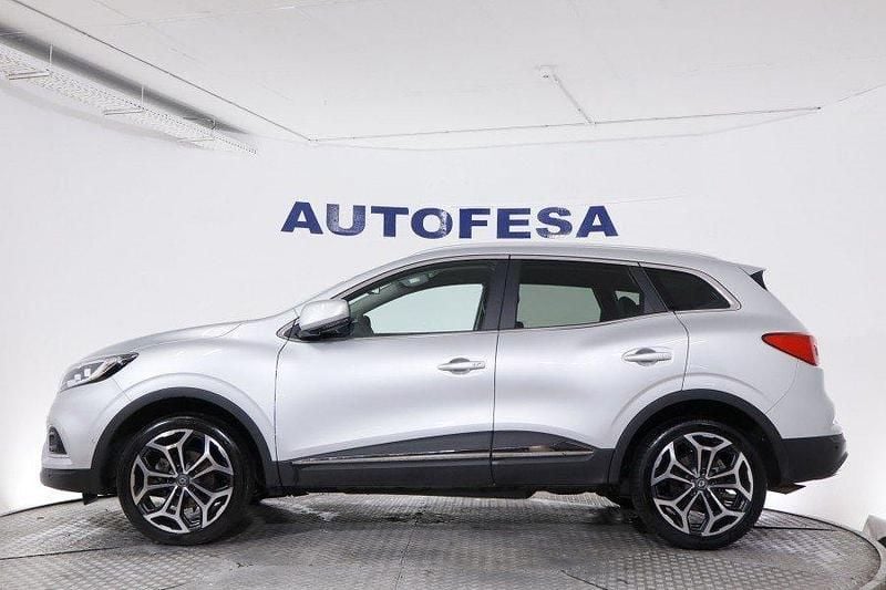 Usado Renault Kadjar Techno 140 CV (102 kW) 2022 Plateado SUV