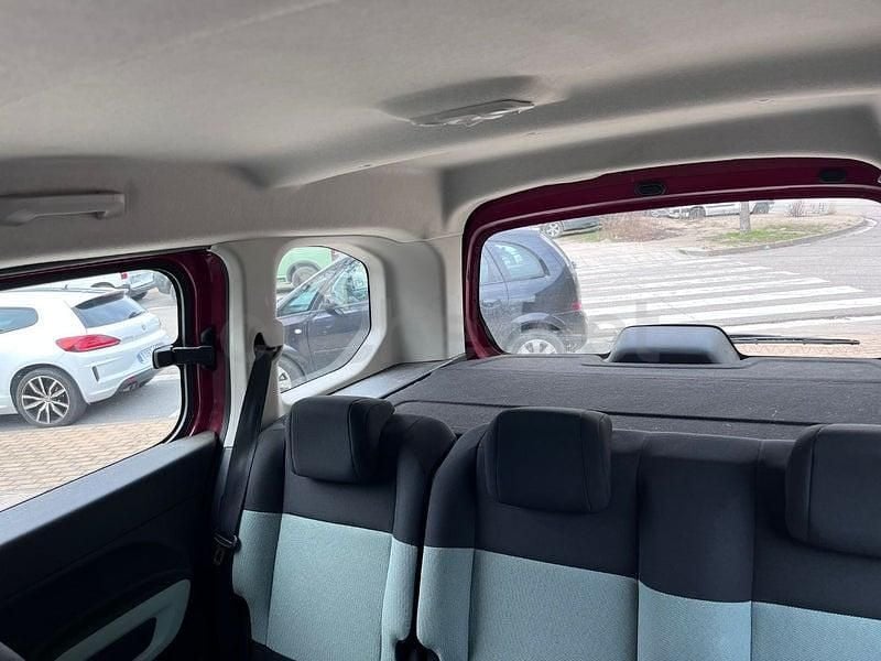 Usado Citroën Berlingo Feel 102 CV (75 kW) 2019 Rojo Monovolumen