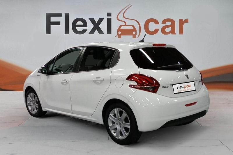 Usado Peugeot 208 Signature Sky 110 CV (80 kW) 2019 Blanco Utilitario