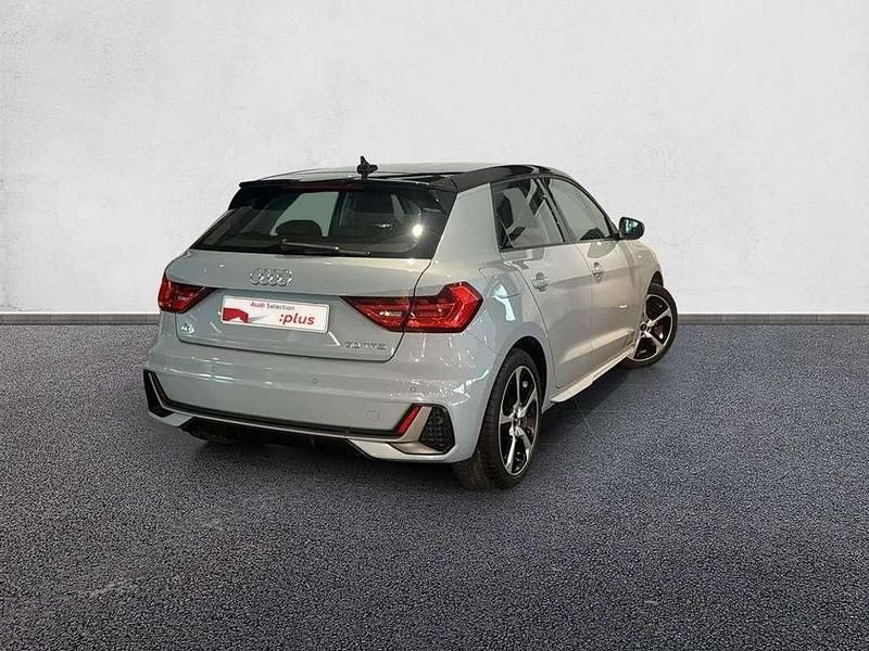 Nuevo Audi A1 Sportback Black Edition 116 CV (85 kW) 2025 Gris Utilitario