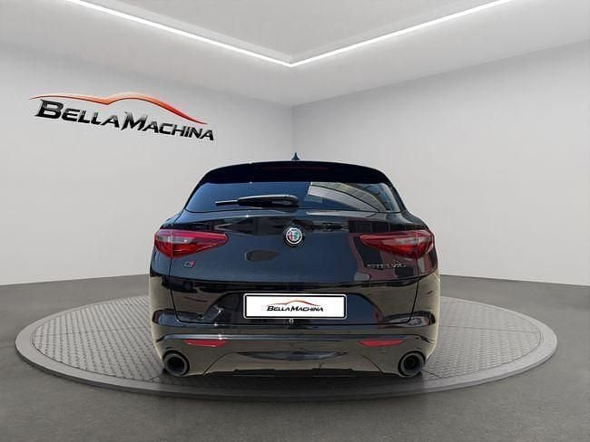 Usado Alfa Romeo Stelvio Ti 210 CV (154 kW) 2022 Negro SUV
