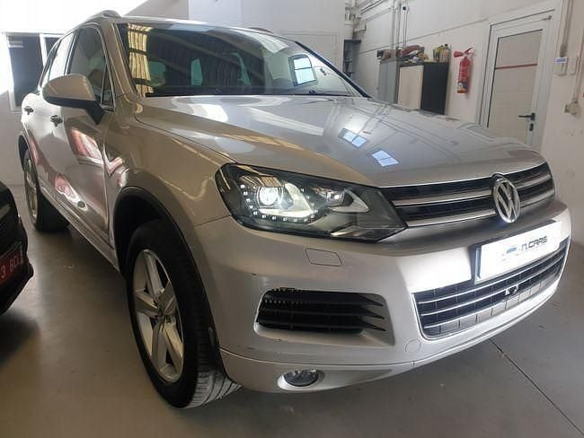 Usado VW Touareg 204 CV (150 kW) 2011 Gris SUV