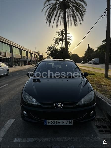 Negro Usado 2008 Peugeot 206 Berlina | 2300 € (Buen precio) - Imagen 1/4