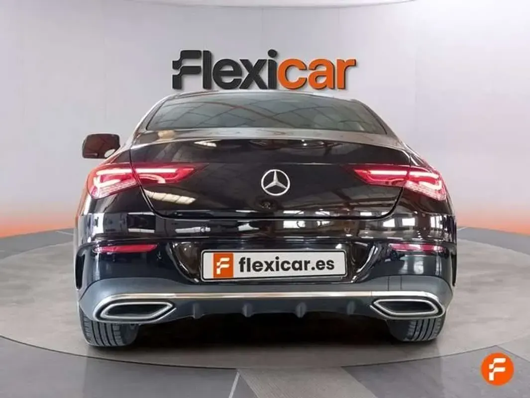 Usado Mercedes CLA200 163 CV (119 kW) 2020 Negro Berlina