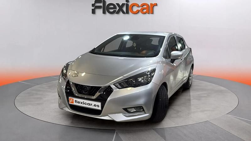 Usado Nissan Micra 90 CV (66 kW) 2022 Gris Utilitario