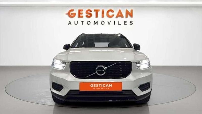 Usado Volvo XC40 R-Design 211 CV (155 kW) 2022 Blanco SUV