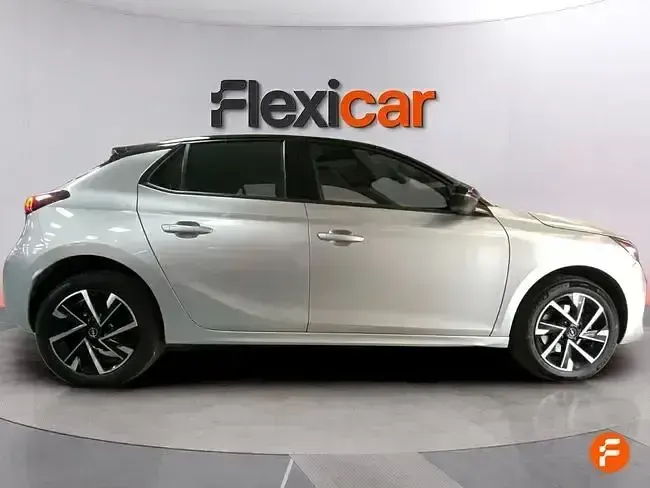 Usado Opel Corsa Edition 100 CV (73 kW) 2025 Gris Utilitario