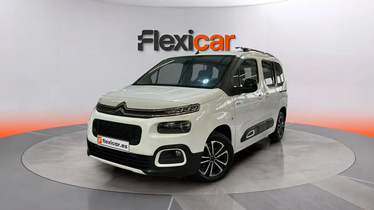 Usado Citroën Berlingo Shine 131 CV (96 kW) 2019 Blanco Monovolumen