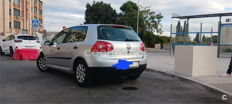 Gris / plata Usado 2004 VW Golf IV Highline Berlina | 3800 € (Precio justo) - Imagen 1/4