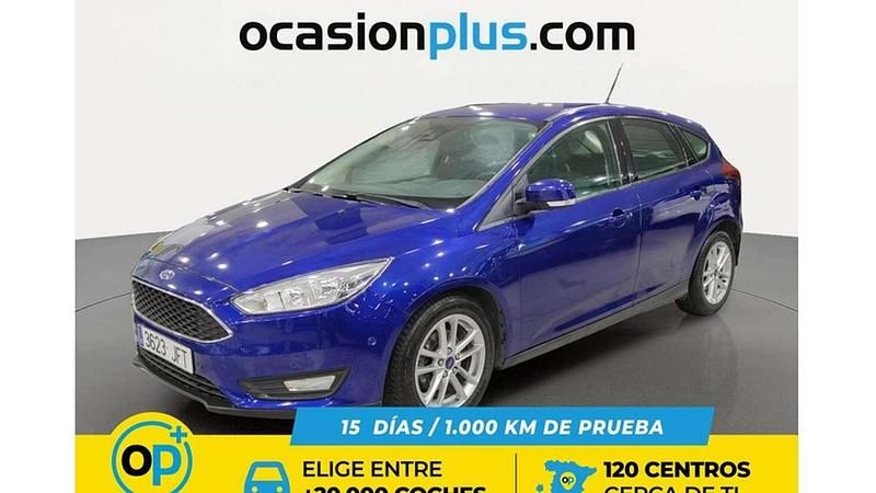 Usado Ford Focus Trend+ 116 CV (85 kW) 2015 Azul Utilitario