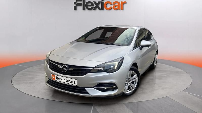 Usado Opel Astra GS Line 131 CV (96 kW) 2020 Gris Utilitario