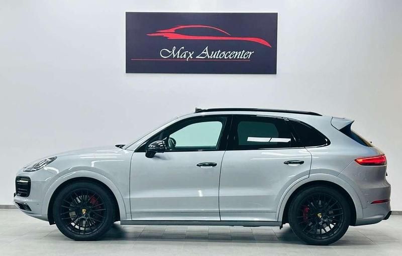 Usado Porsche Cayenne GTS 460 CV (338 kW) 2021 Plateado SUV