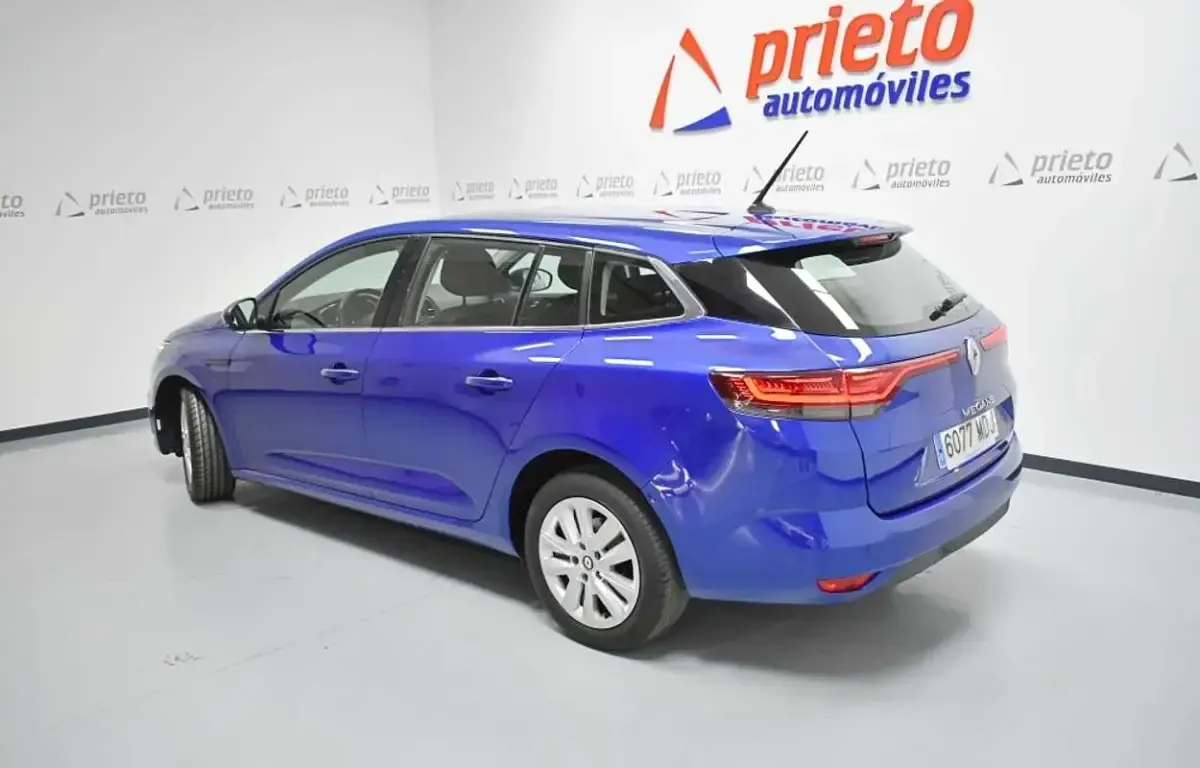 Usado Renault Mégane GrandTour Equilibre 116 CV (85 kW) 2023 Azul Familiar