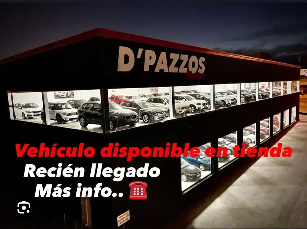 Usado Ford Focus Titanium 120 CV (88 kW) 2022 Rojo Familiar
