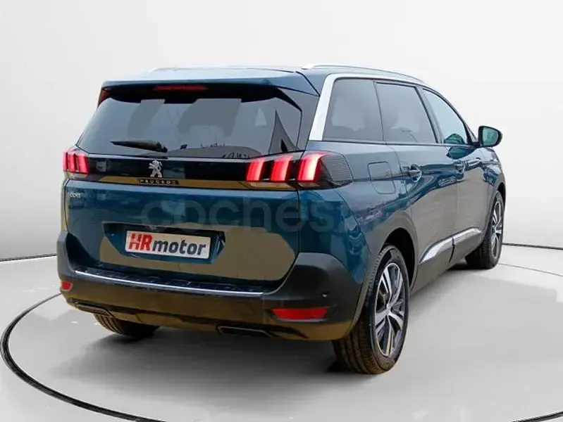 Usado Peugeot 5008 Allure 130 CV (95 kW) 2024 Azul SUV