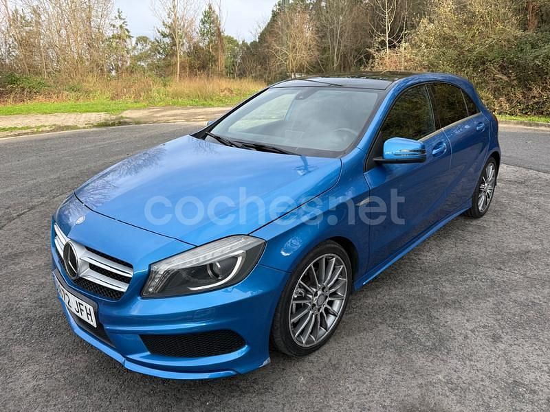 Azul Usado 2015 Mercedes A180 AMG line Berlina | 13.900 € (Un poco caro) - Imagen 1/4