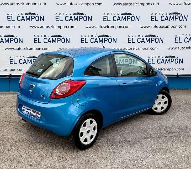 Usado Ford Ka S 69 CV (50 kW) 2014 Azul Utilitario