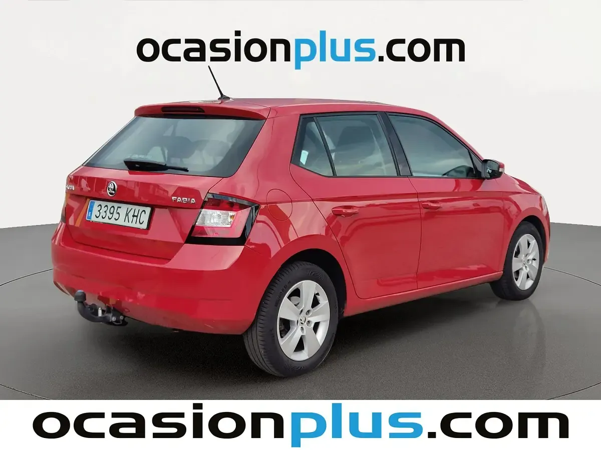 Usado Skoda Fabia 95 CV (69 kW) 2018 Rojo Utilitario