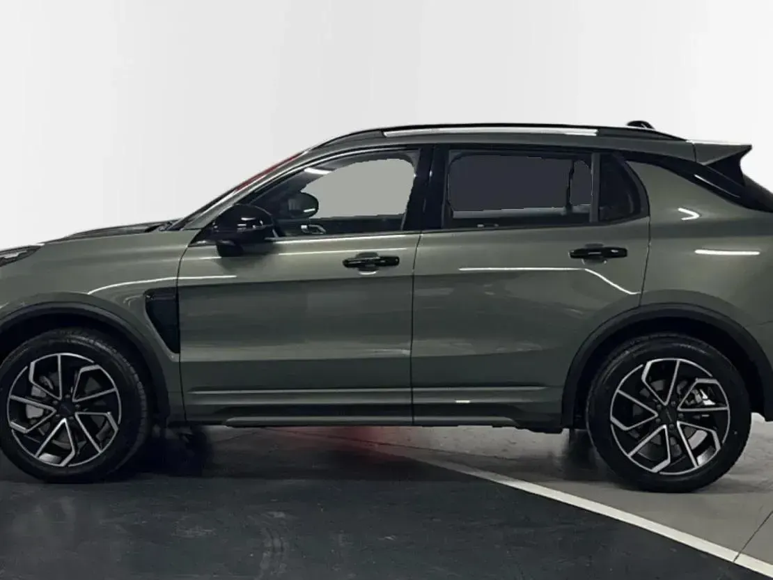 Usado Lynk & Co 01 280 CV (205 kW) 2026 Mineral green SUV