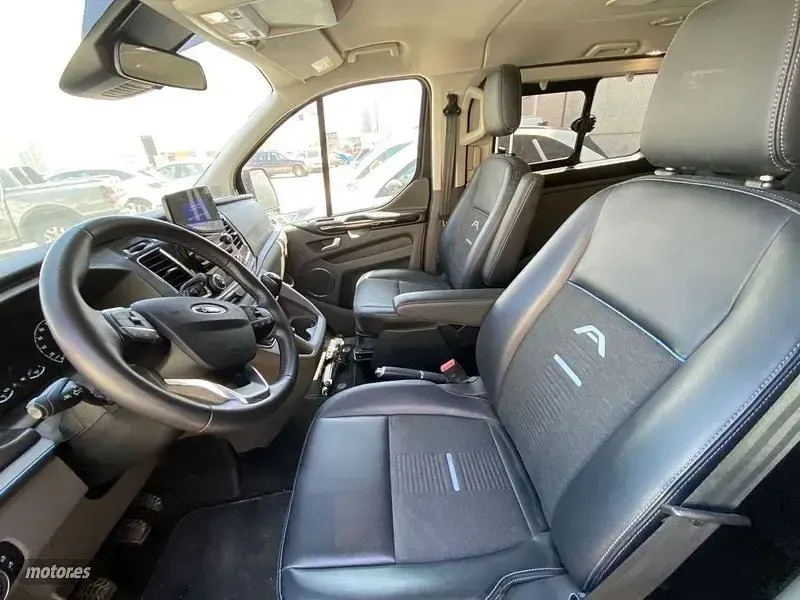 Usado Ford Tourneo Custom Active 150 CV (110 kW) 2023 Plateado Van