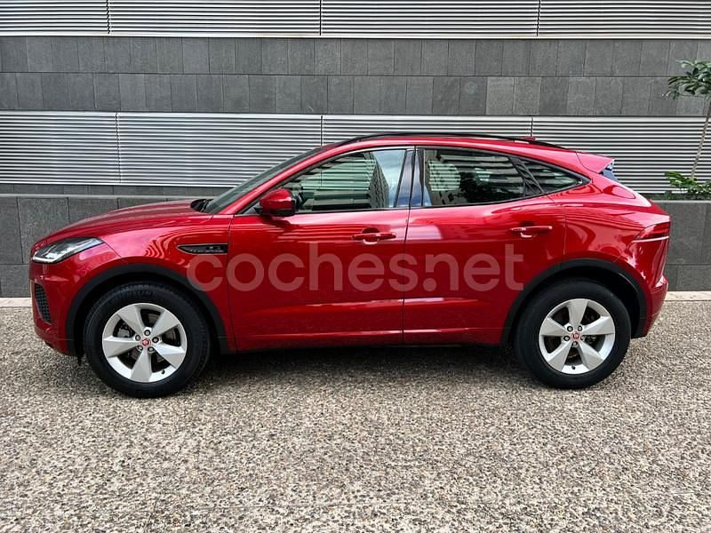 Usado Jaguar E-Pace R-Dynamic 150 CV (110 kW) 2018 Rojo SUV