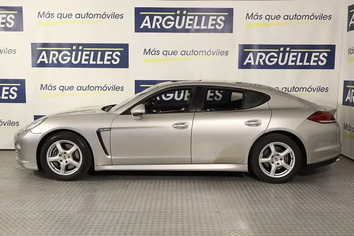 Usado Porsche Panamera 300 CV (220 kW) 2010 Gris / plata Utilitario