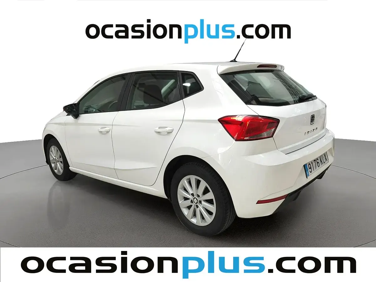 Usado Seat Ibiza Style 95 CV (69 kW) 2018 Blanco Utilitario