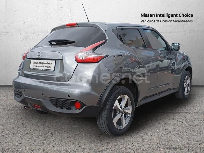 Usado Nissan Juke Acenta 110 CV (80 kW) 2019 Gris / plata SUV